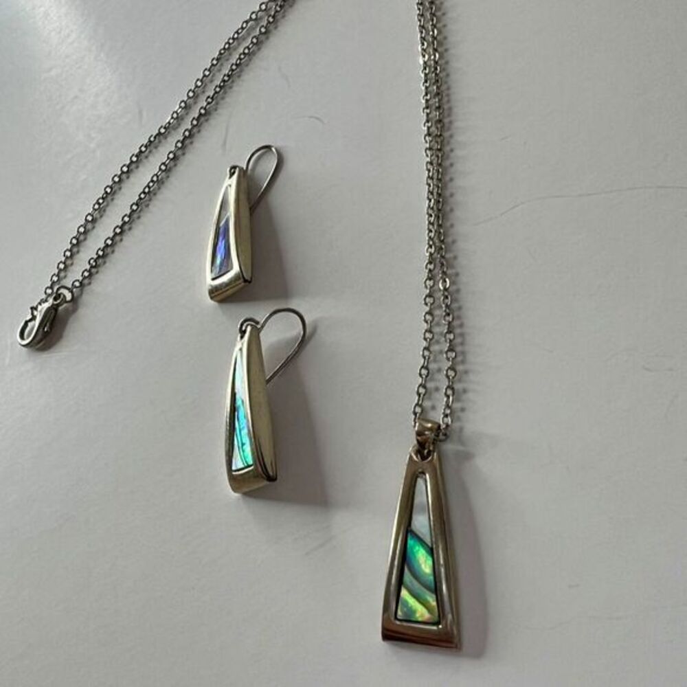 Abalone Silver Tone Pendant Necklace and Dangle Earrings Jewelry Set
